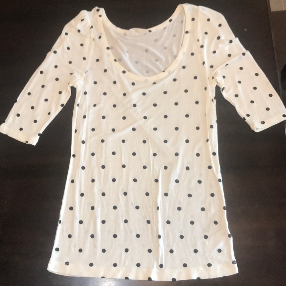 Old navy black and white polka dot shirt